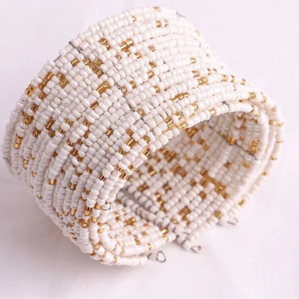 BOHEMIAN BEADED BRACELET